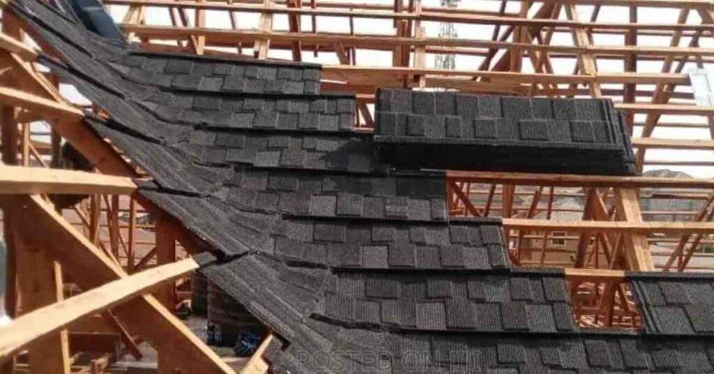 Black and White Shingle Stone Coated Roofing price